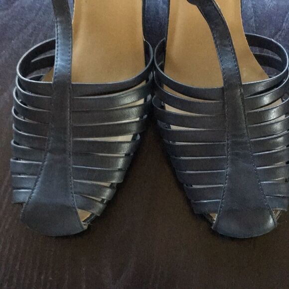 Vintage DANELLE leather heels navy size 6 1/2 M - Picture 3 of 6